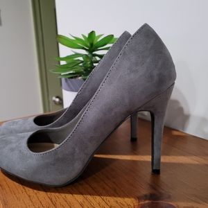 Lauren Conrad gray heels 6.5 M